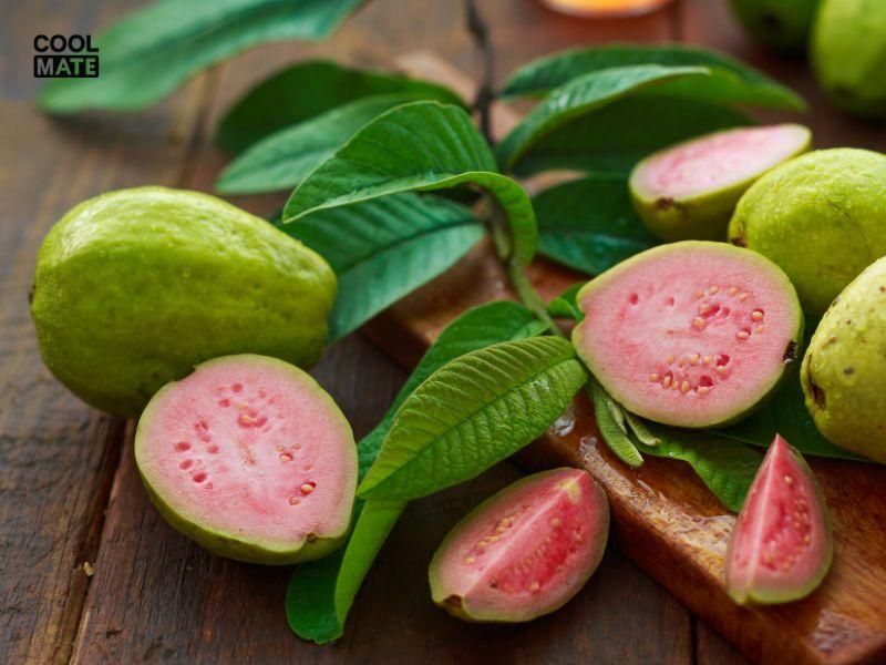 Cải thiện tóc bạc bằng lá ổi