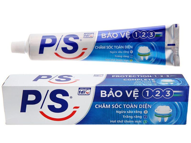Dùng kem đánh răng 