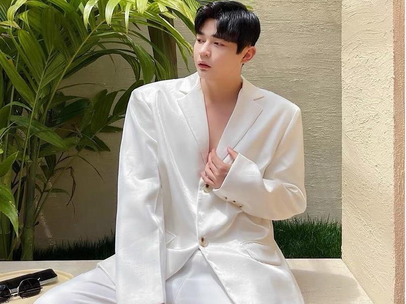 Vải lụa mịn, có độ bóng