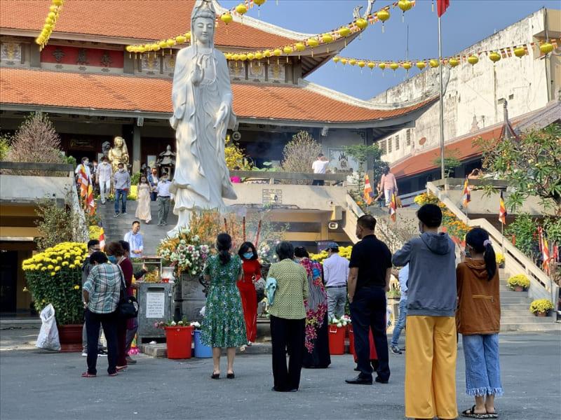 di-le-chua-dau-nam-can-chuan-bi-nhung-gi-3806
