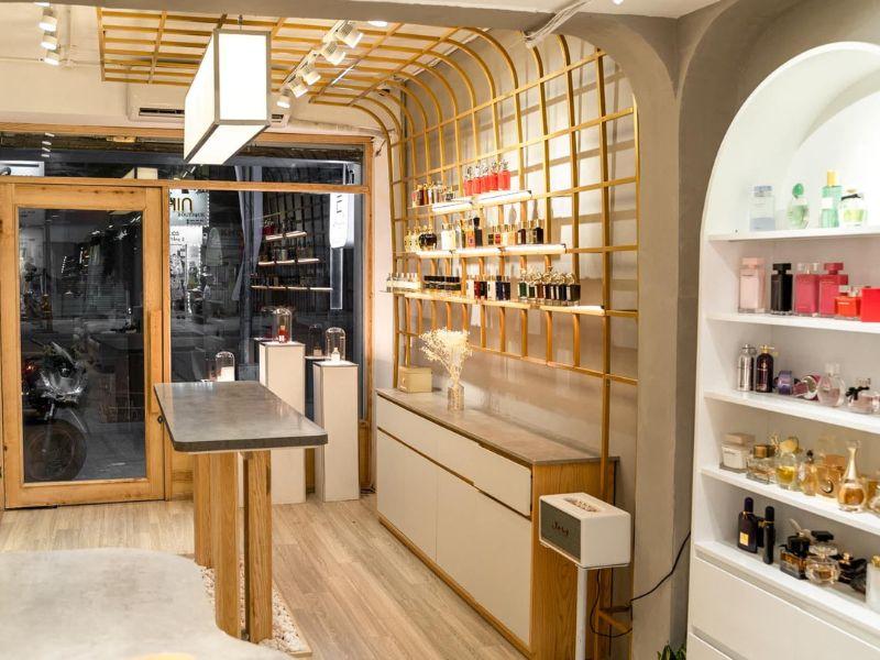 Không gian mua sắm đẳng cấp tại Laluz Parfums
