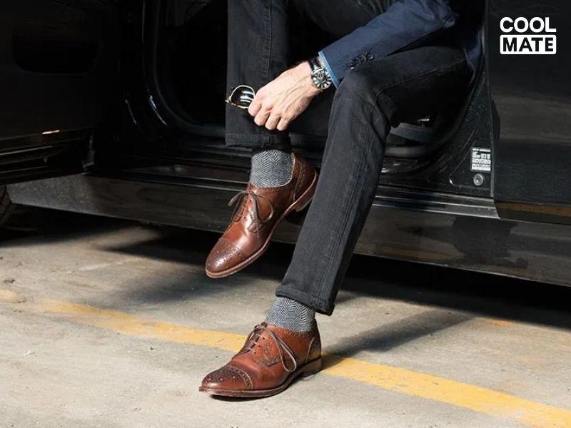   Sở hữu ngay một đ&ocirc;i gi&agrave;y t&acirc;y nếu ch&agrave;ng muốn trở n&ecirc;n trưởng th&agrave;nh, lịch l&atilde;m