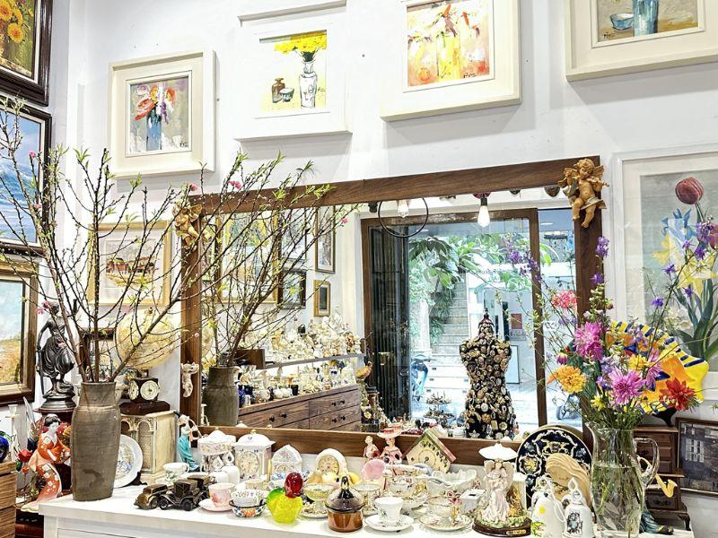 Cửa hàng House Of Vintage Jewelry.