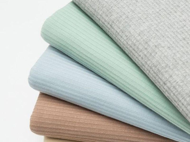 Xem x&eacute;t độ đ&agrave;n hồi của vải