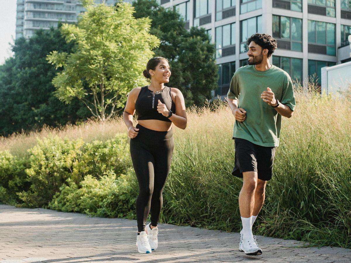 Chạy thường xuyên trong thời tiết nắng nóng sẽ giúp bạn cải thiện hiệu suất thi đấu 
