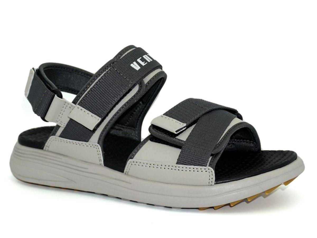 Vento là thương hiệu đã khá quen thuộc với những ai yêu thích sandal