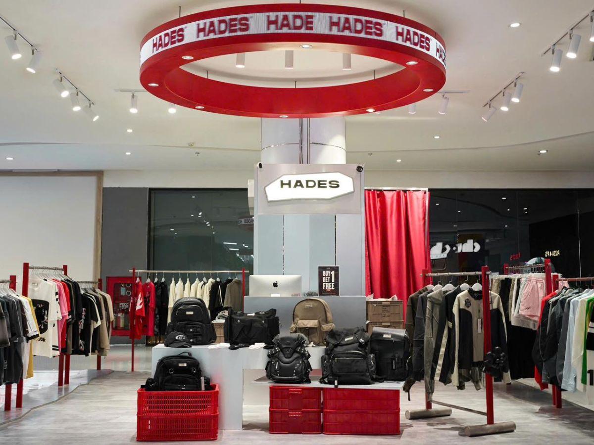 Ở Hades có những chiếc áo cardigan nam đậm chất street style