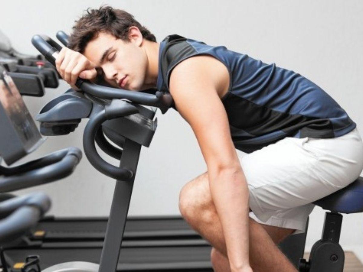 Buồn ngủ khi tập gym là vấn đề phổ biến