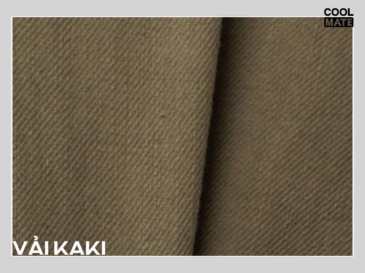 Áo khoác dùng vải kaki dày dặn, bền bỉ và giữ ấm rất tốt