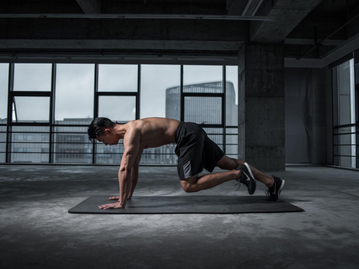 Bài tập cường độ cao HIIT tác động vào cơ thể hiệu qủa 