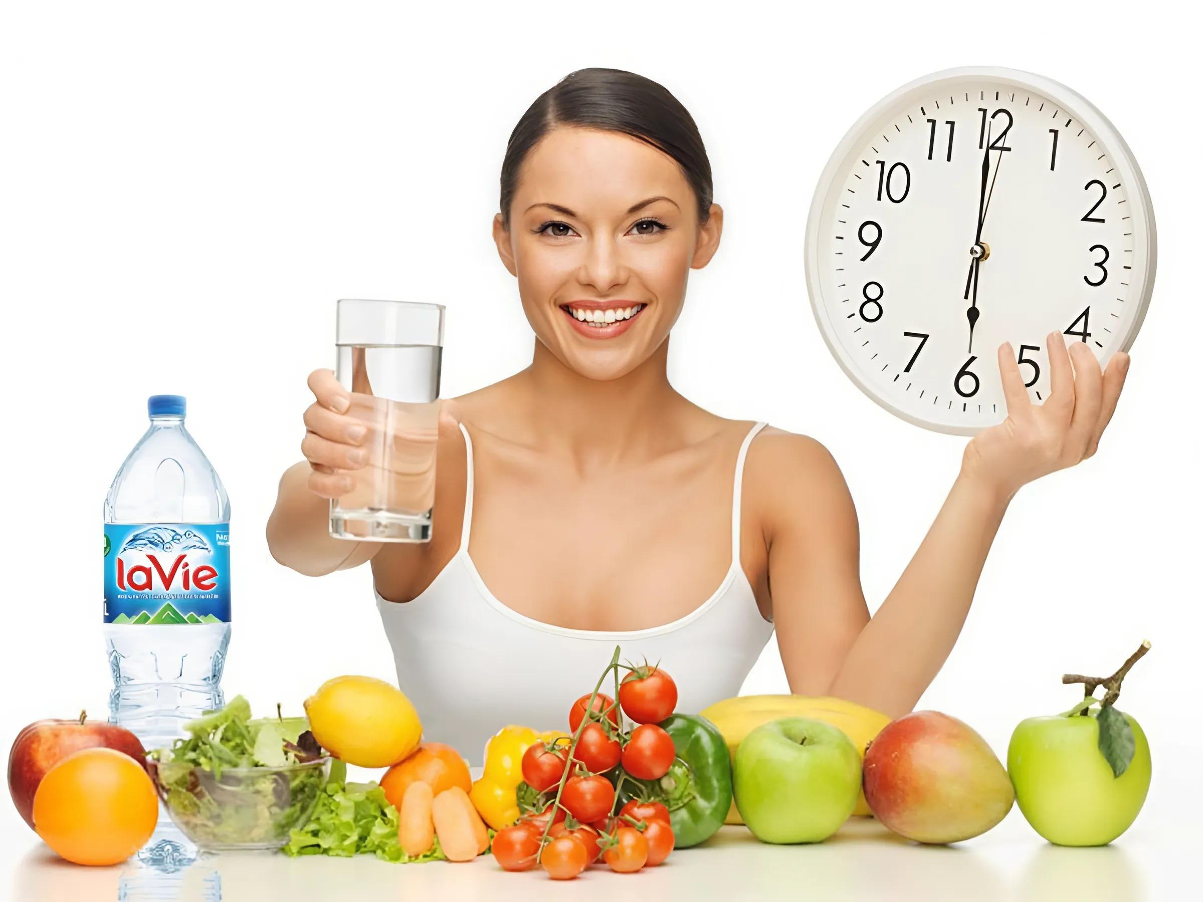 Uống đủ nước và có chế độ ăn uống lành mạnh