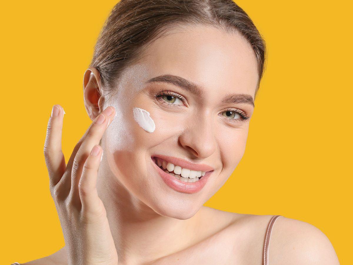 Đừng quên sử dụng kem chống nắng trong chu trình chăm sóc da trước make up