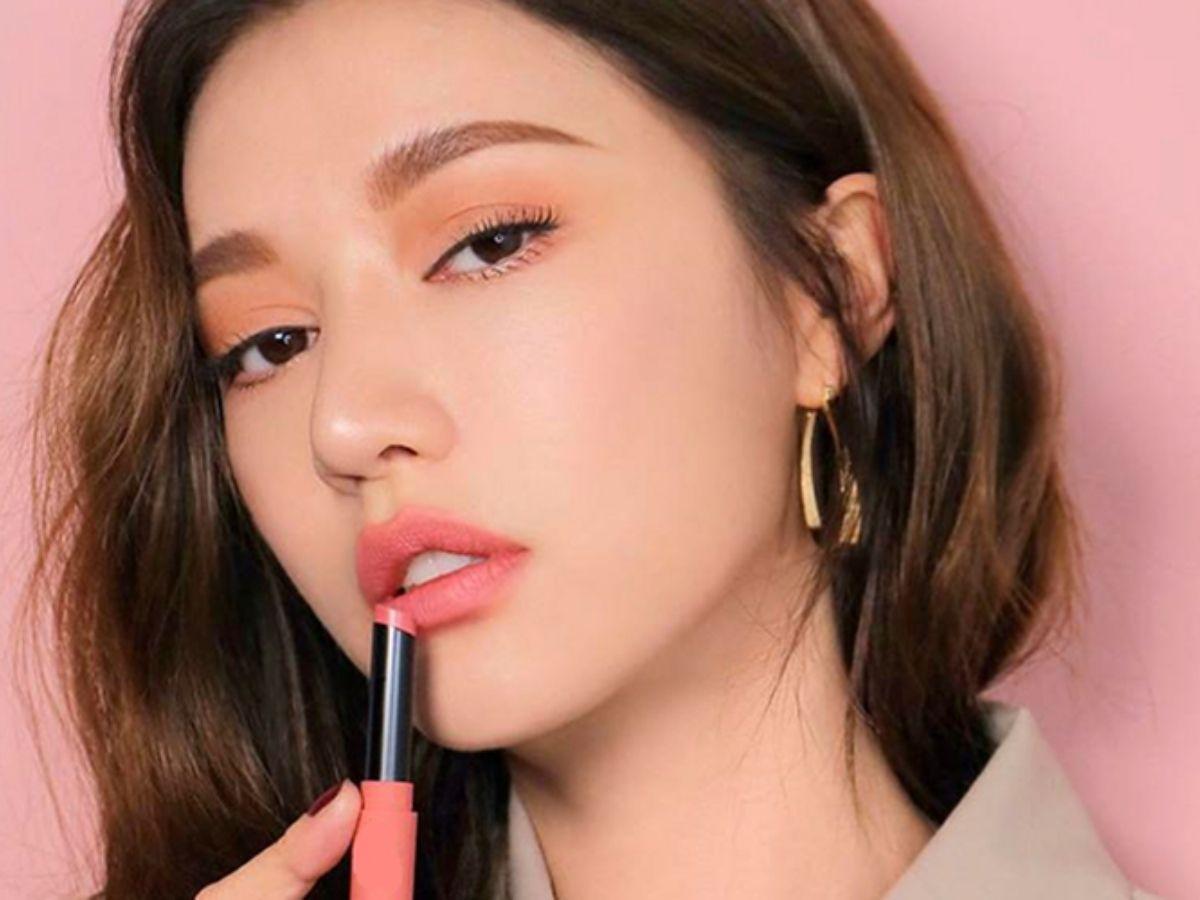 Son hồng là biểu tượng thời đại của thế giới mỹ phẩm