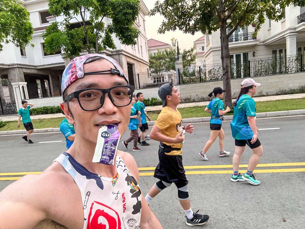 Chạy bộ tiêu tốn nhiều năng lượng, cần nguồn dinh dưỡng thích hợp để bù đắp