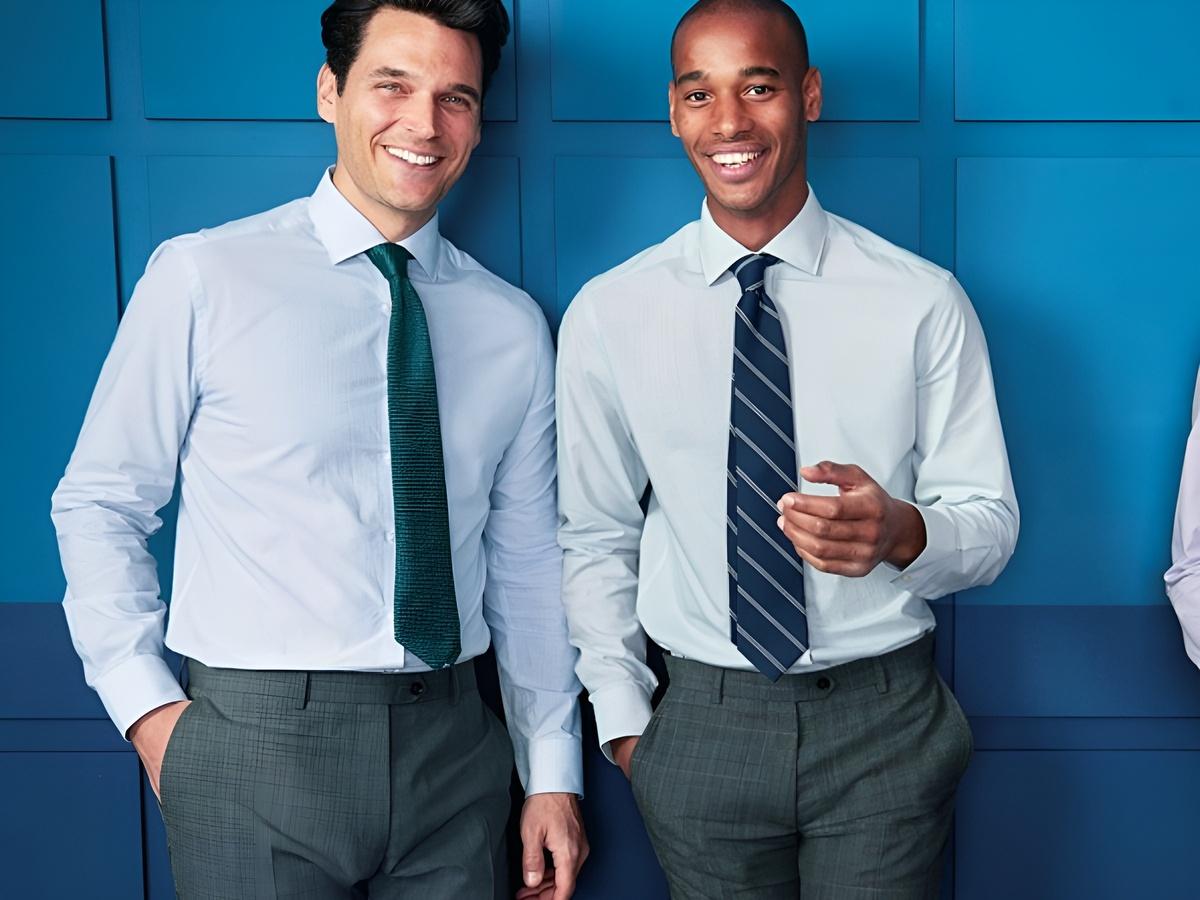 Cà vạt là một phụ kiện quan trọng giúp hoàn thiện bộ trang phục dự tiệc