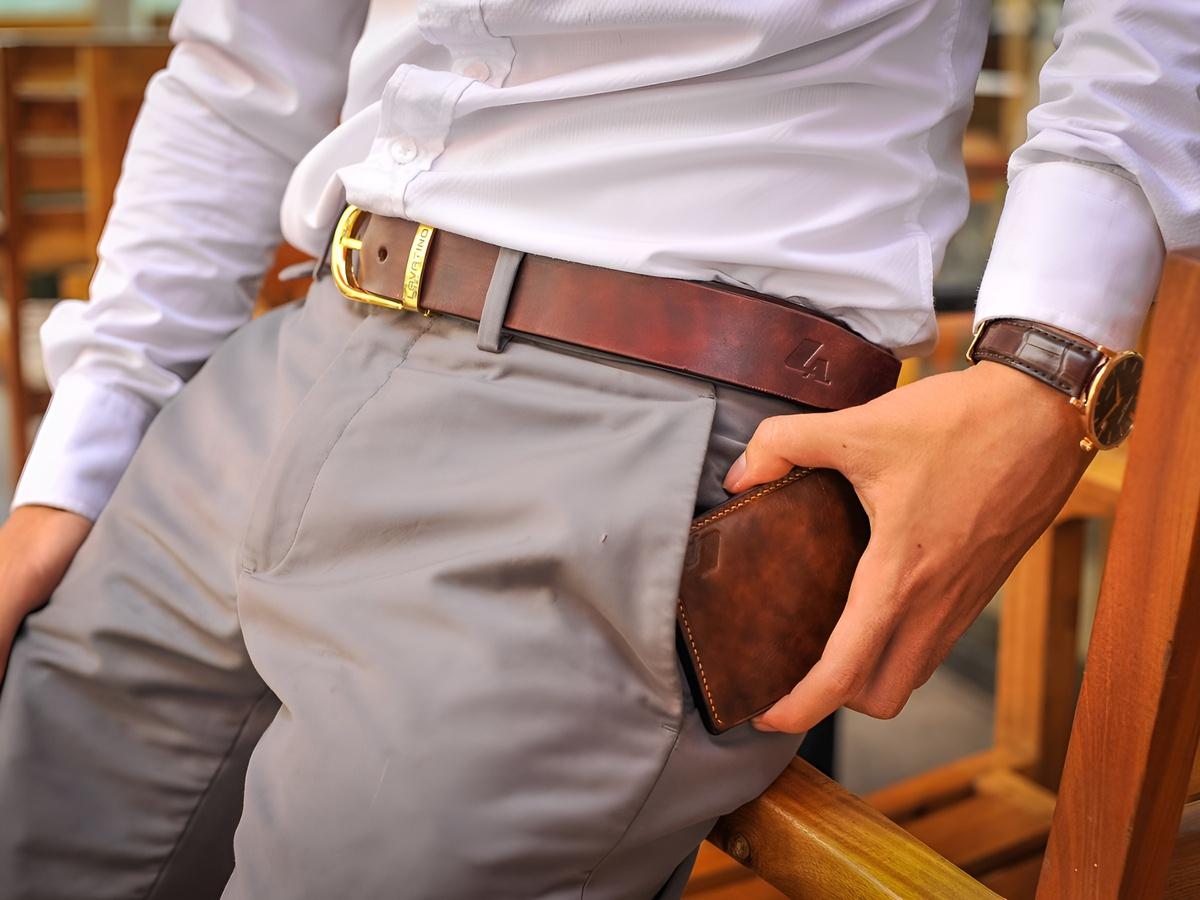 Một chiếc đồng hồ đeo tay sẽ là điểm nhấn tinh tế giúp bạn thêm lịch lãm