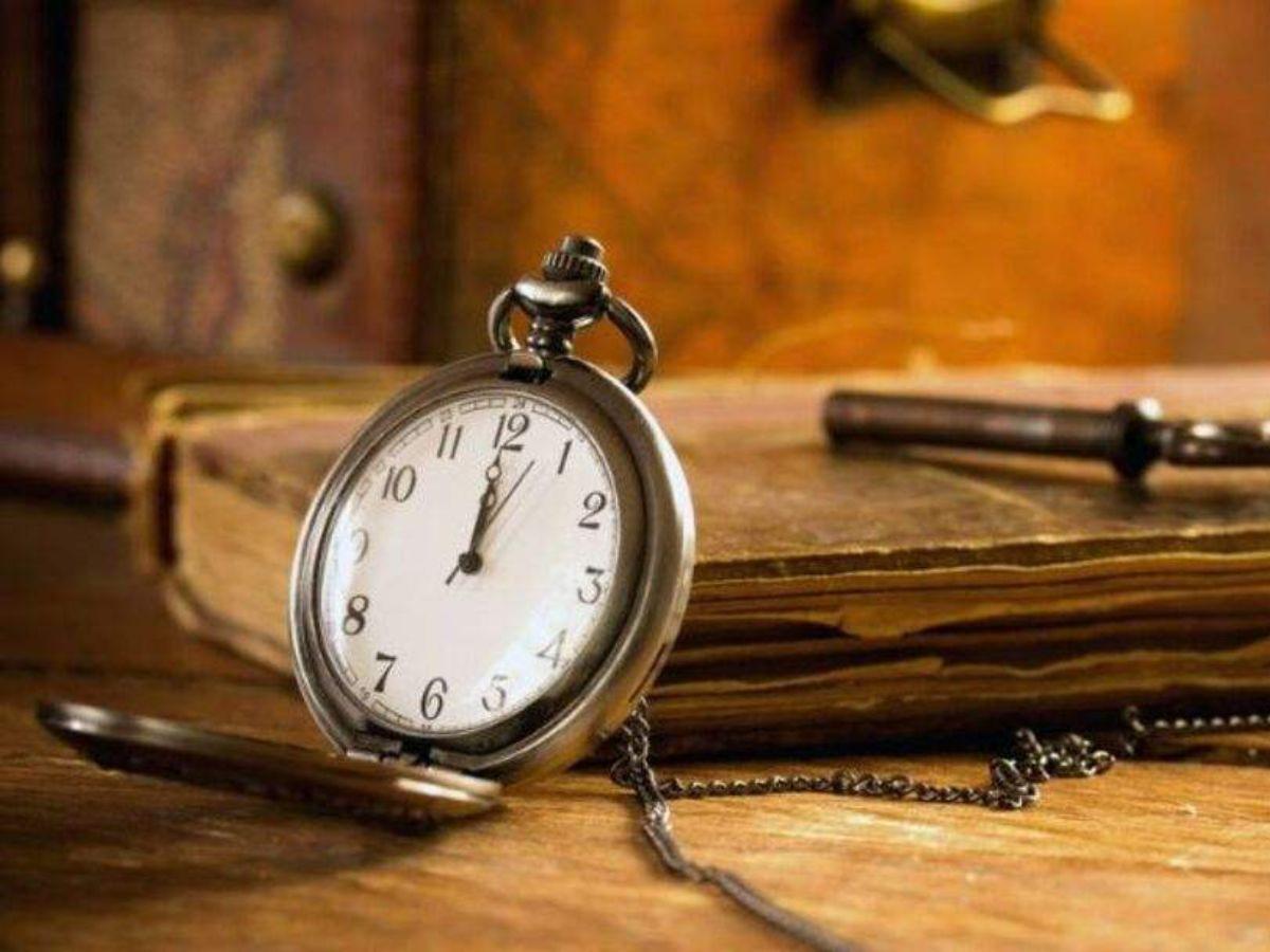 Đồng hồ đeo tay trở nên phổ biến trong quân đội vì dễ xem giờ khi đang di chuyển