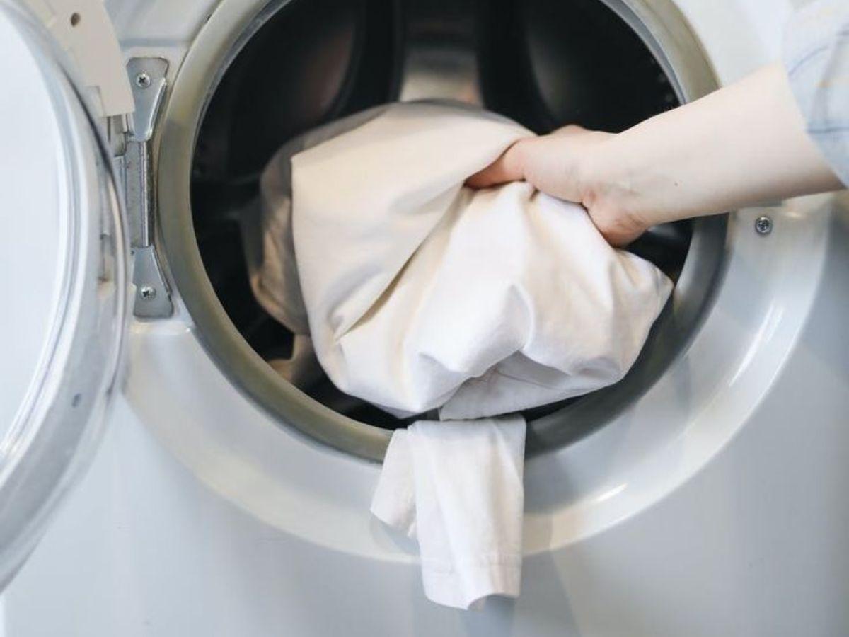 Giặt máy là lựa chọn phù hợp hơn khi bạn không có thời gian