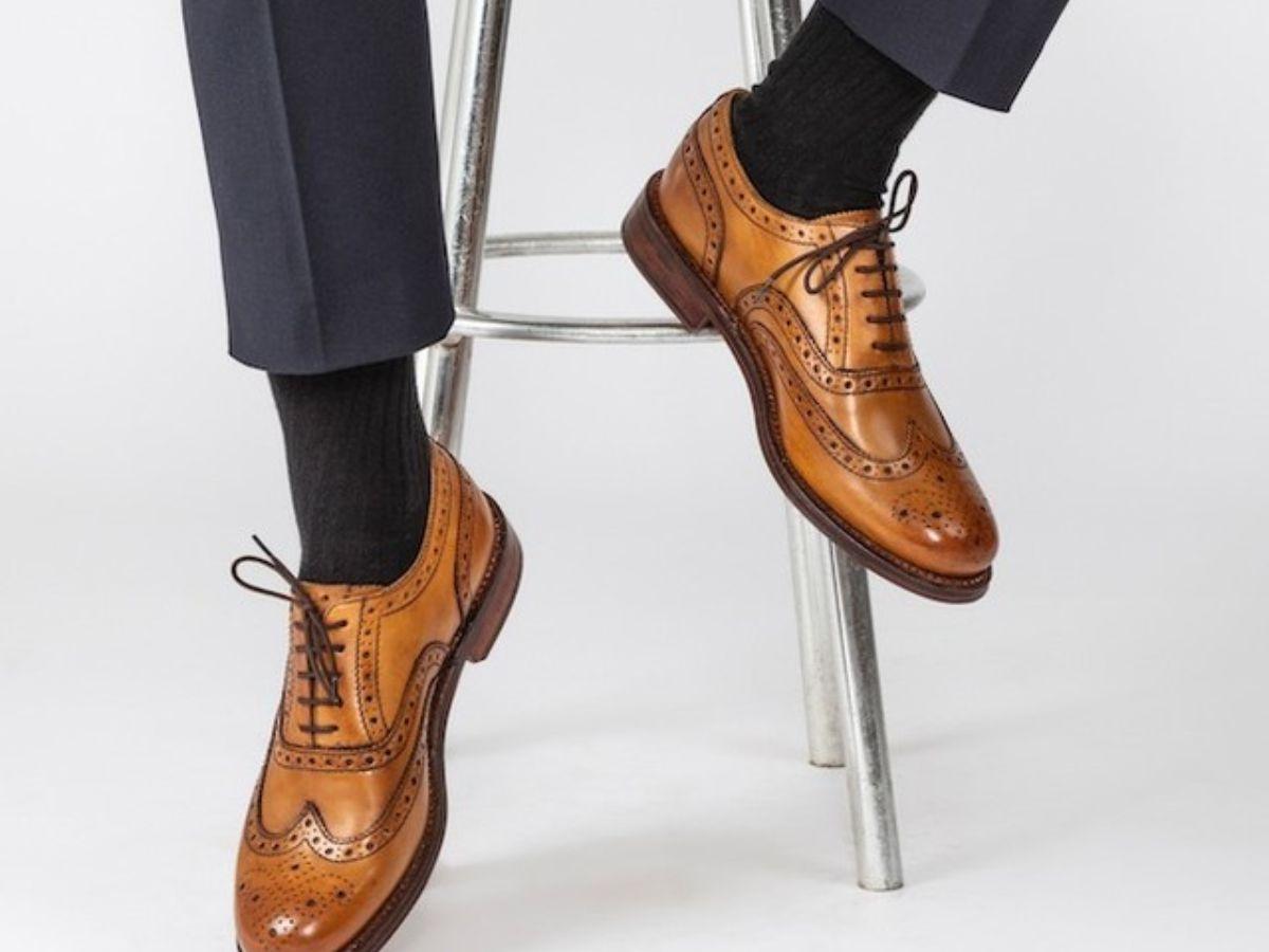 Chọn form giày vừa vặn là bước đầu tiên để mang giày cả ngày mà không khó chịu