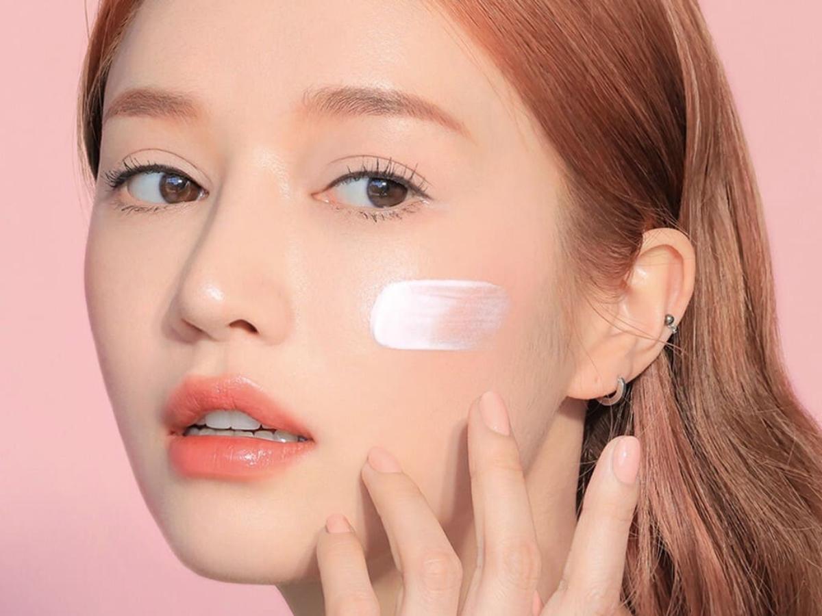 Sử dụng một lượng kem nền vừa đủ