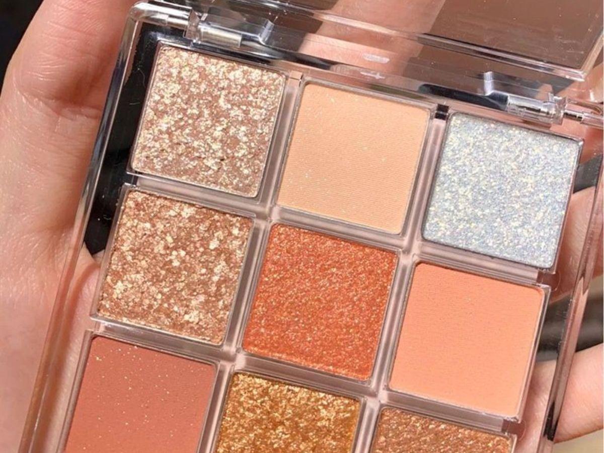 Nên hạn chế sử dụng nhũ mắt lấp lánh khi trang điểm mắt lồi