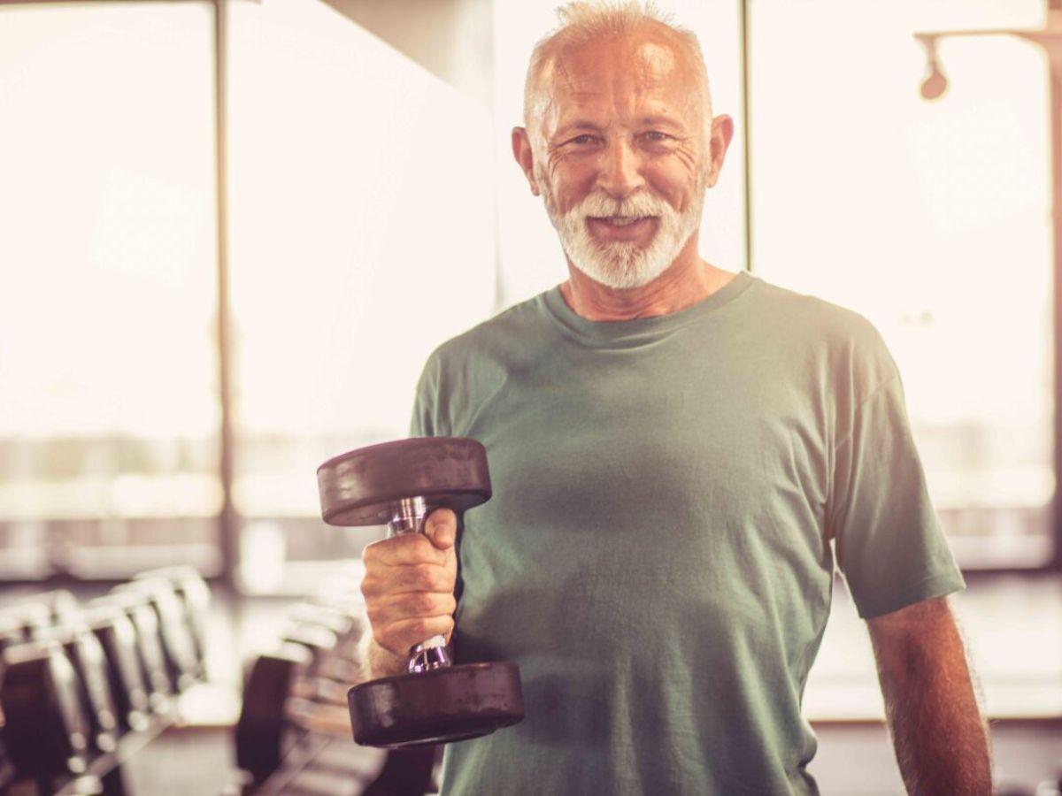 Người cao tuổi có nên tập gym không?