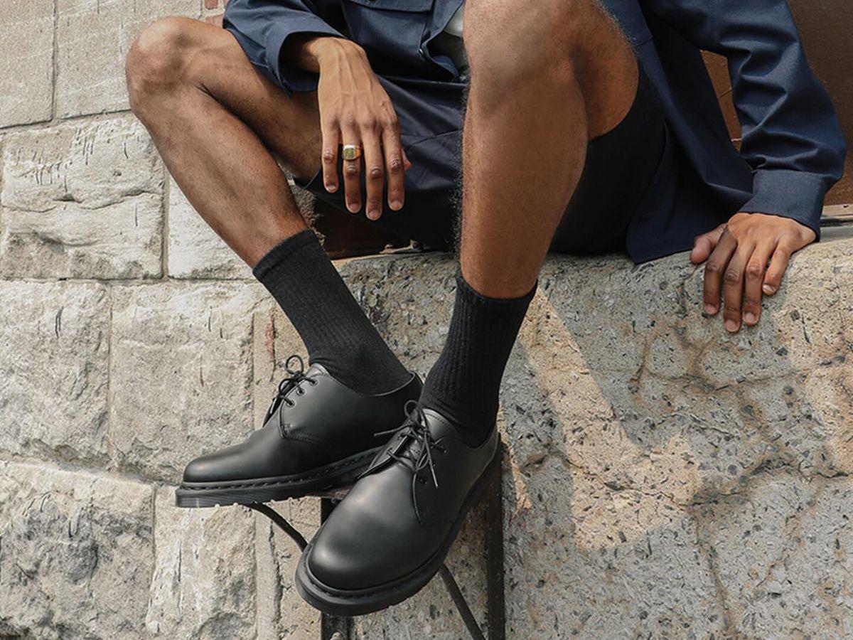 Giày Dr. Martens nam cần break-in trong bao lâu thì đi thoải mái?