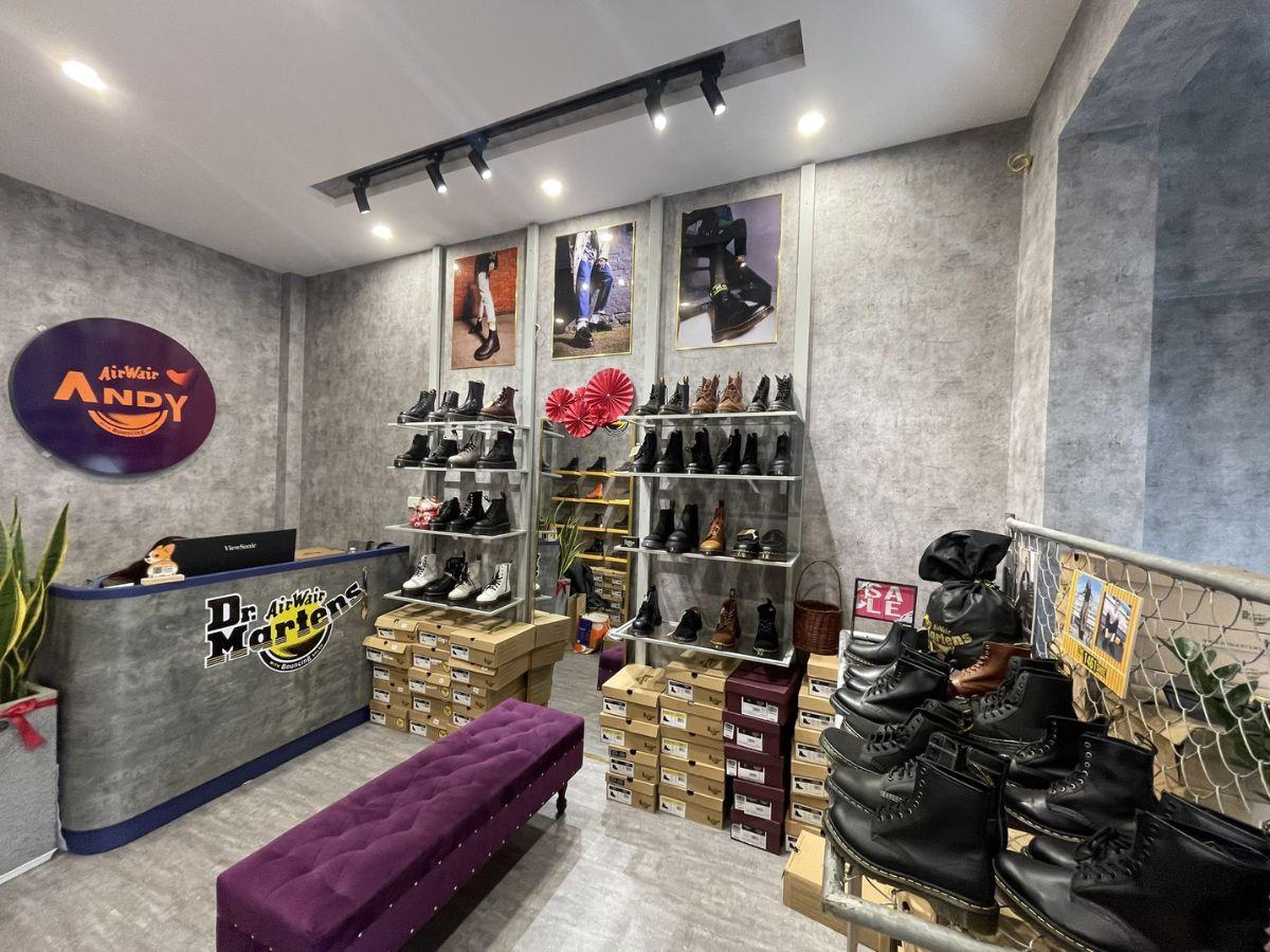 Việc chọn đúng size rất quan trọng nếu bạn muốn đôi boot của mình vừa vặn và thoải mái