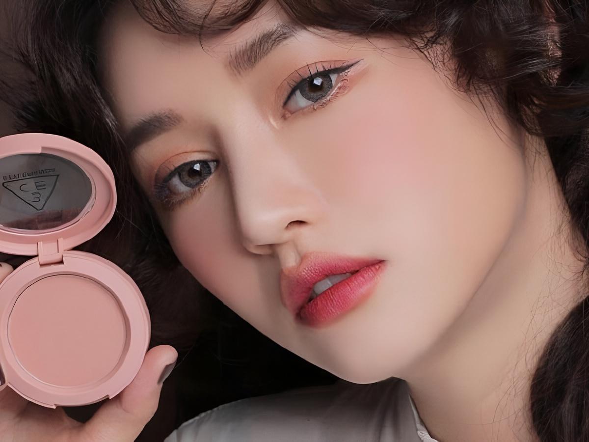 Ngoài chọn theo da, nàng cũng nên chọn má hồng theo vibe makeup mỗi ngày