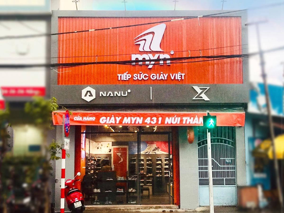 Dép sandal Myn sở hữu phong cách tối giản, lịch sự