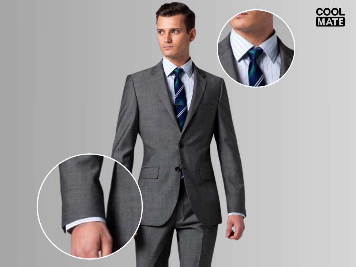 Độ dài tay áo và cổ áo sơ mi lộ ra khỏi áo vest một cách tinh tế