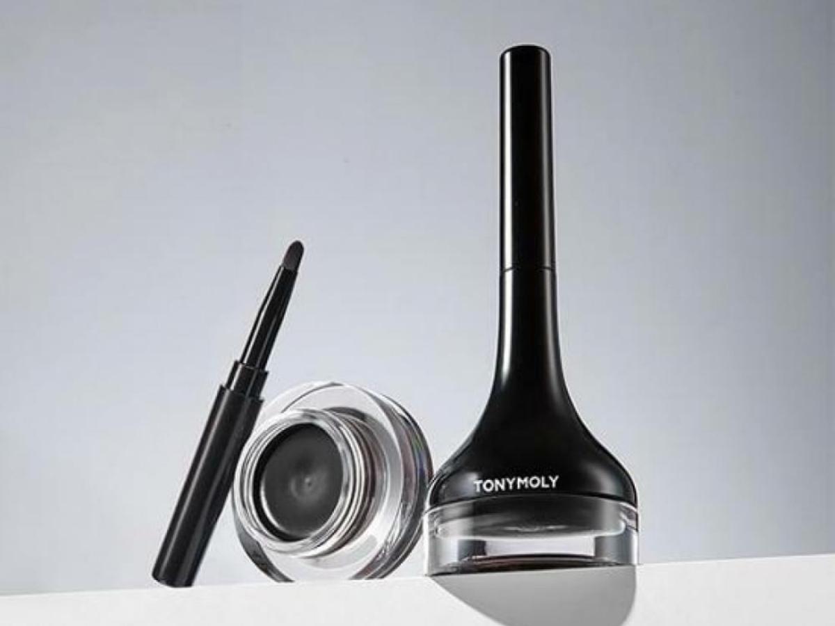 Gel kẻ mắt phù hợp với những bạn có nhu cầu về độ bền màu của eyeliner ở mức cao 