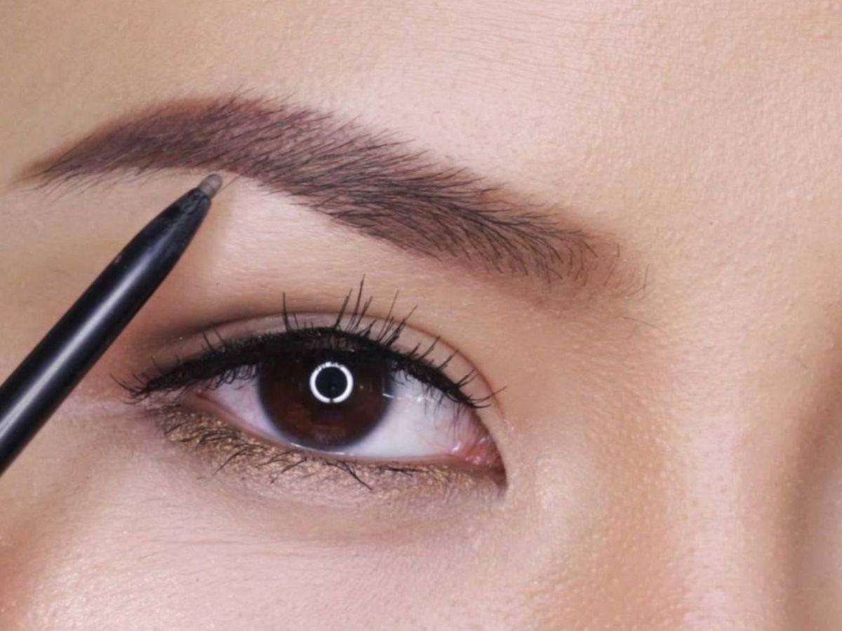 Dùng chì kẻ mày thay cho chì kẻ mắt chỉ nên xem là giải pháp tạm thời