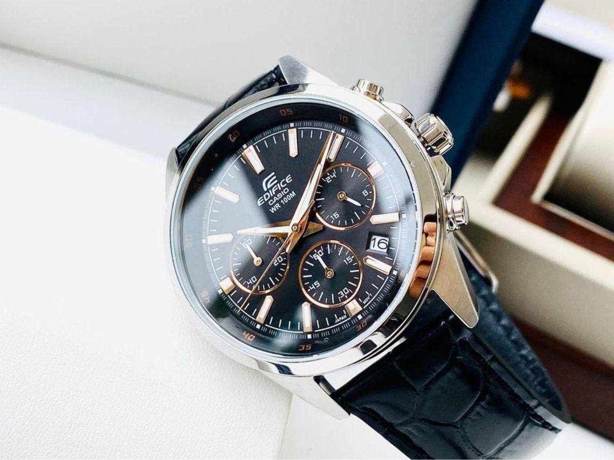 Đồng hồ Casio nổi tiếng với độ bền cao, giá thành hạt dẻ