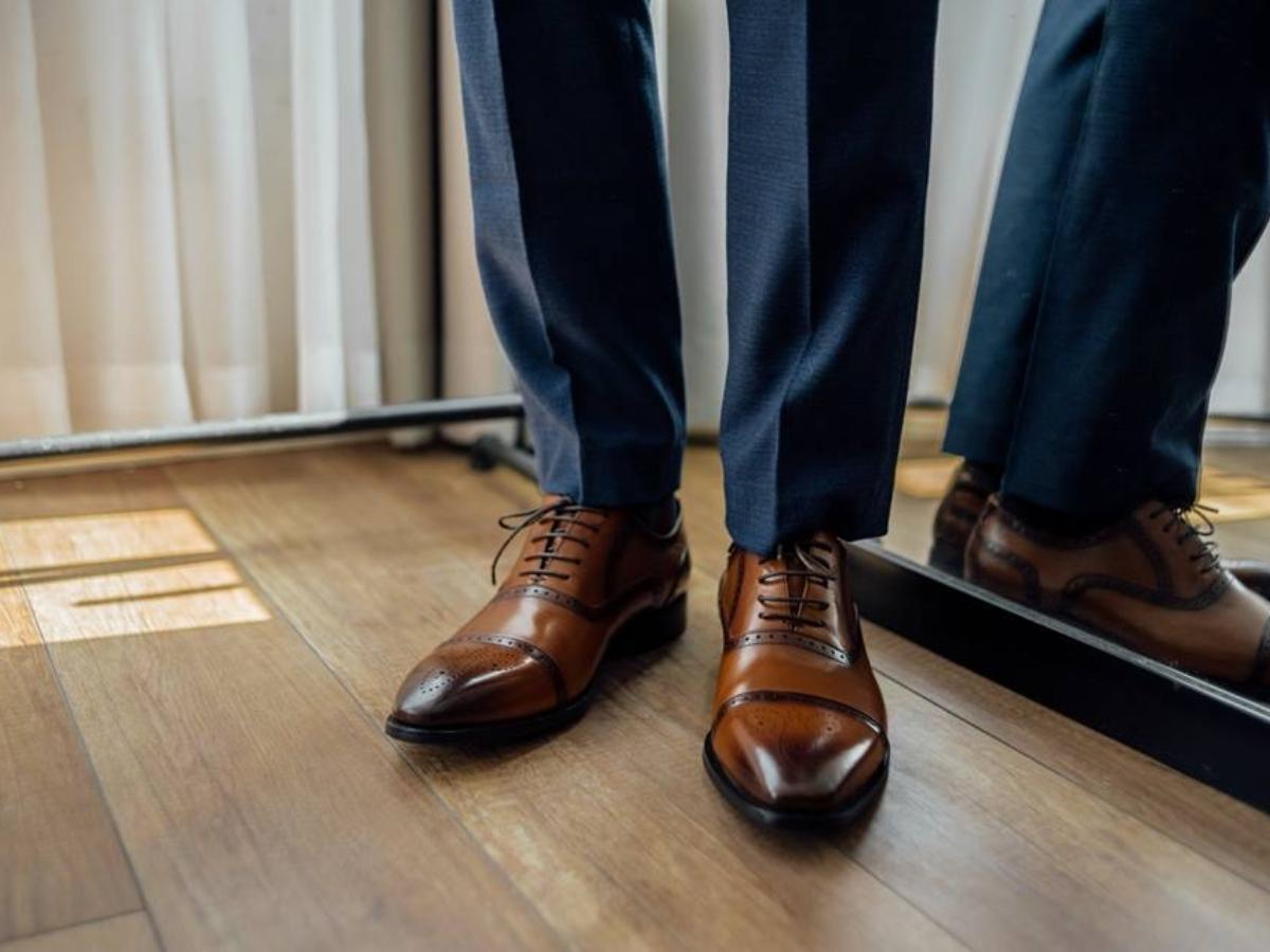 Chú ý chọn size giày tây vừa vặn để mang lại sự thoải mái khi đi