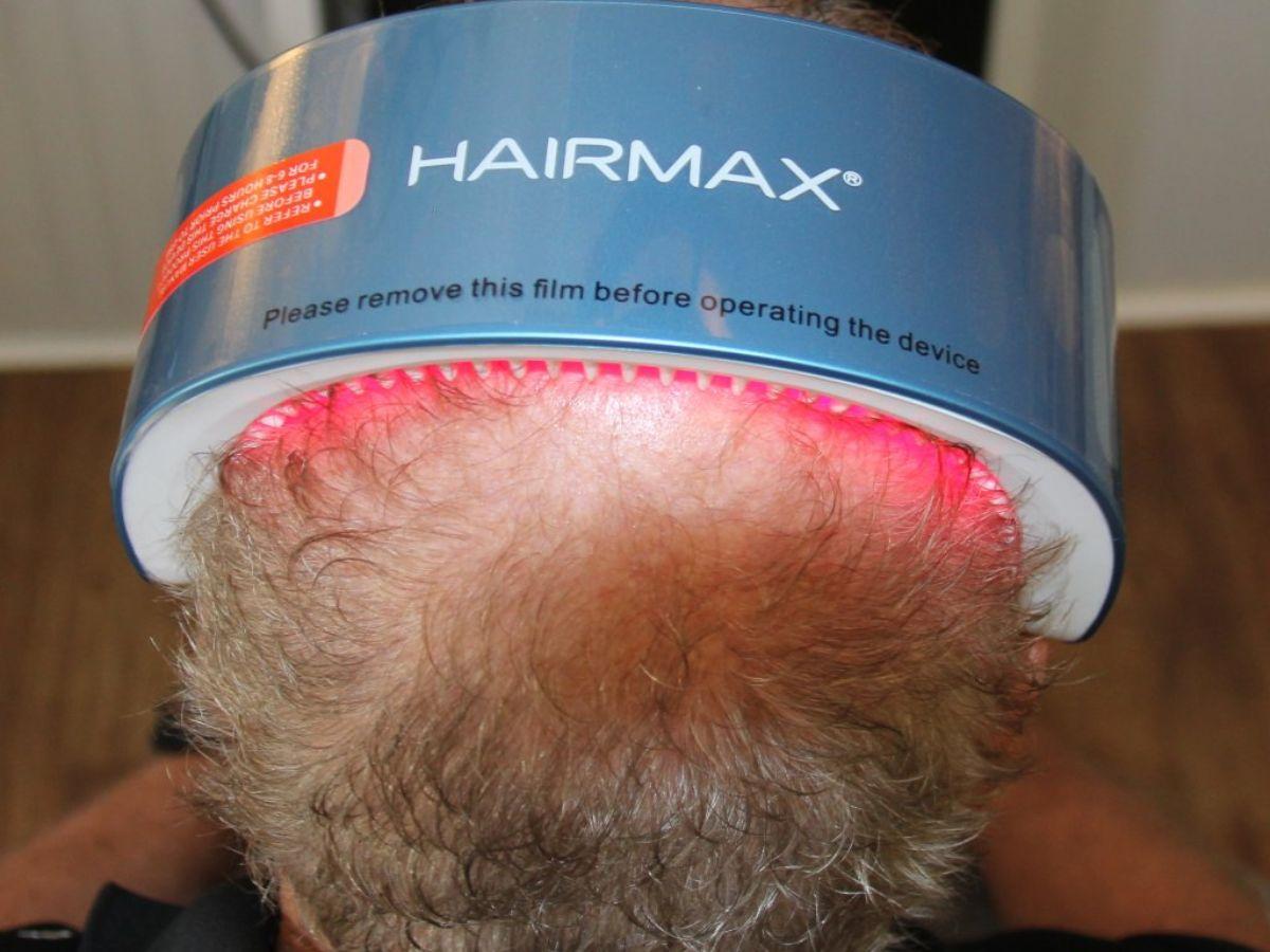 Mũ laser HairMax LaserBand kích thích quá trình tái tạo tế bào, tăng cường lưu thông máu