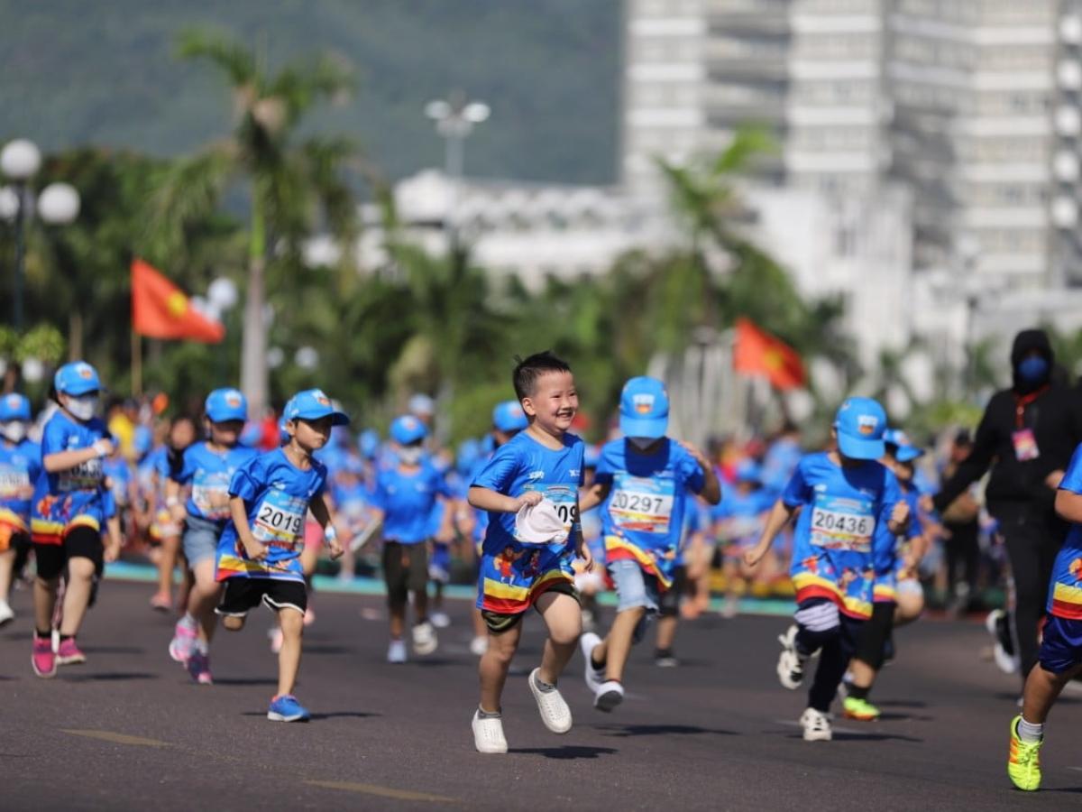 Chạy bộ giúp trẻ cải thiện sức khỏe tinh thần