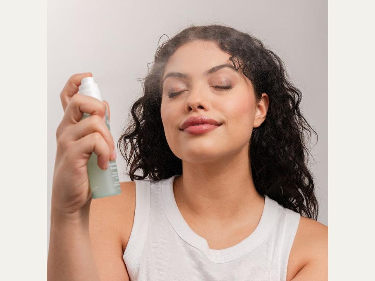 Một số sản phẩm xịt khoáng có thể đóng vai trò như toner cấp ẩm nhẹ