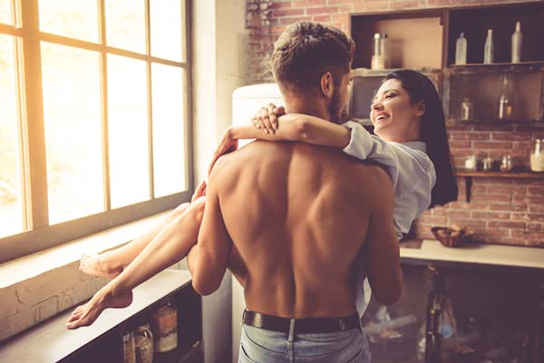 Con trai đẹp với thân hình chữ V