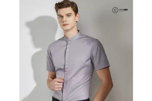 Kiểu áo này đem lại sự thoải mái nhưng không kém phần trẻ trung, nam tính và sành điệu