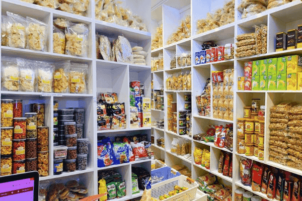 mua đồ ăn vặt cho người yêu