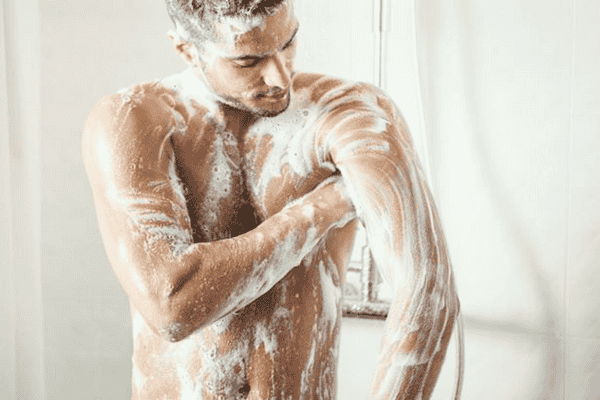 Các tiêu chí chàng cần lưu ý khi chọn sữa tắm dưỡng ẩm