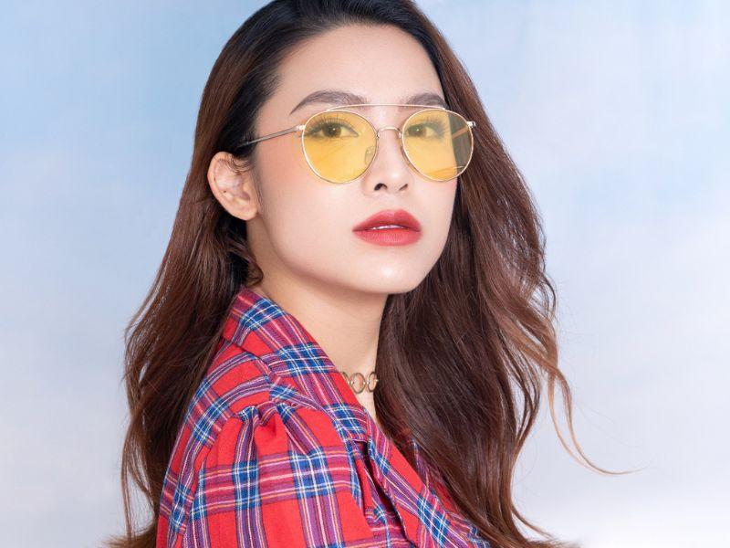 “Phù thủy makeup” gọi tên Quách Ánh