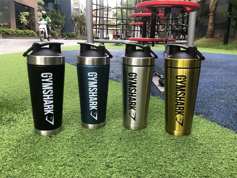 Bình nước tập gym Shaker Gymshark Inox có giữ nhiệt