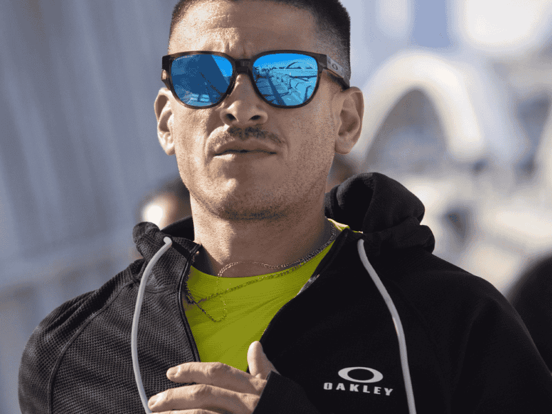 Oakley Actuators được đánh giá là mẫu kính râm chạy bộ mang lại hiệu suất thể thao tối đa