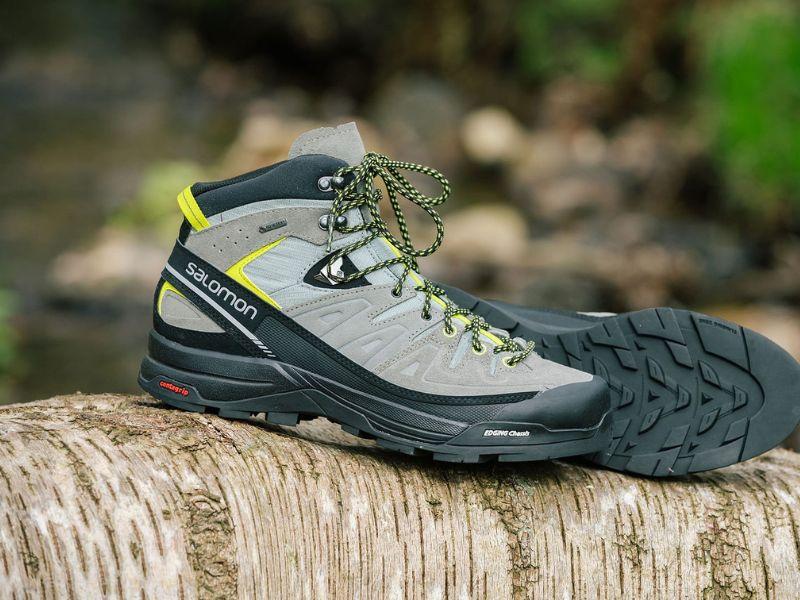 Giày đi phượt nam cổ thấp Salomon