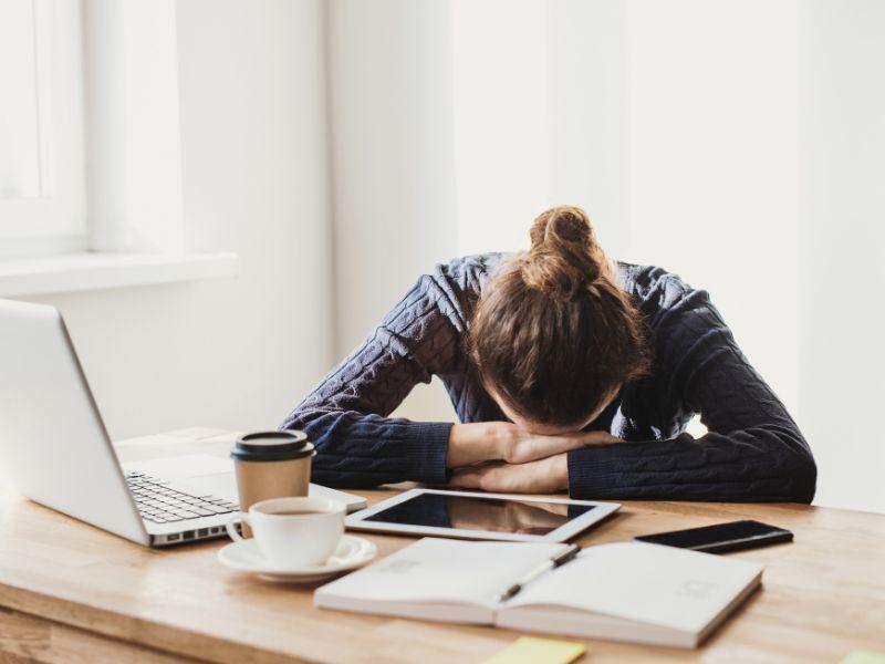 Nhịn ăn gián đoạn tạo cảm giác mệt mỏi cho người mới bắt đầu.