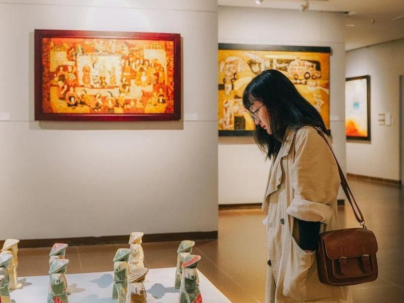 Bảo tàng Mỹ thuật Thành phố Hồ Chí Minh - không gian trưng bày