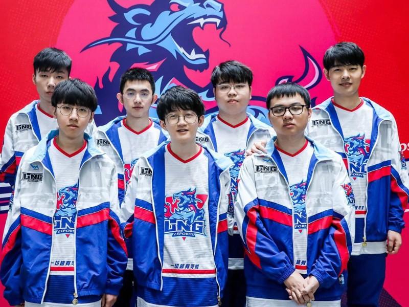 Đây là đội tuyển thứ hai anh tham gia thi đấu sau khi Snake Esports