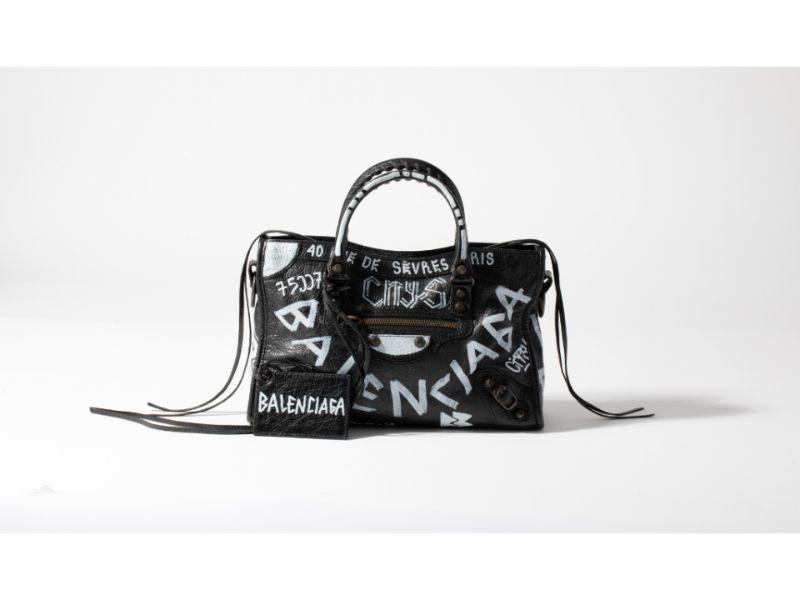 Túi xách Balenciaga vô cùng độc đáo và sáng tạo